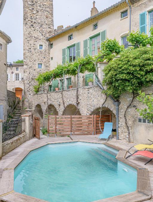 Rochemaure Bed & Breakfast | La Tour Des Remparts