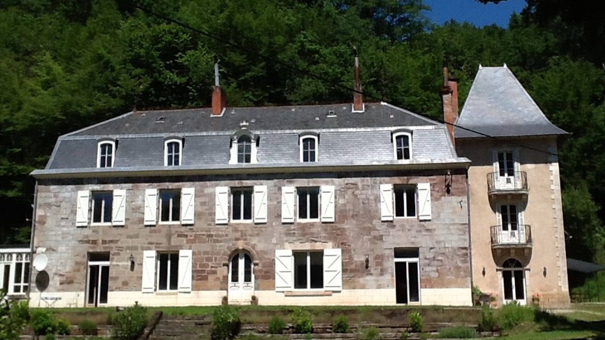 Brignac-la-Plaine House | La Tour du Chambon - the tower wing of a beautiful 1850's Maison de Maitre