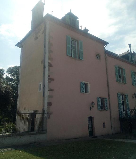 Villeneuve-sur-Allier House | La tour du Roy