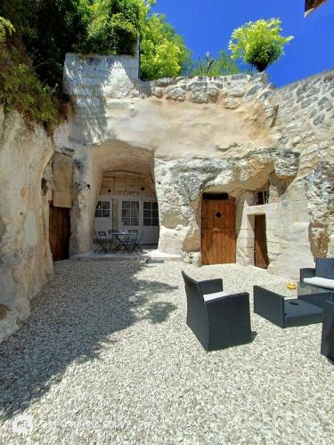 Loches House | La troglodyte fantastique Lochoise