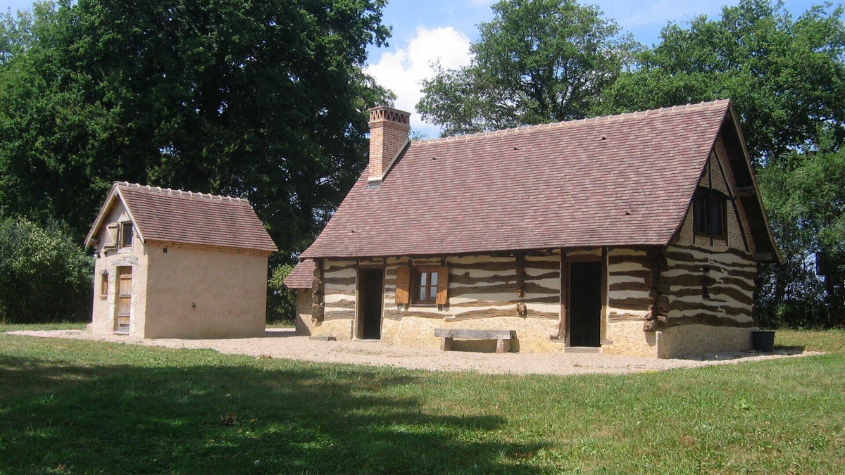 Thionne Cabin | La Tuilerie des Fougis