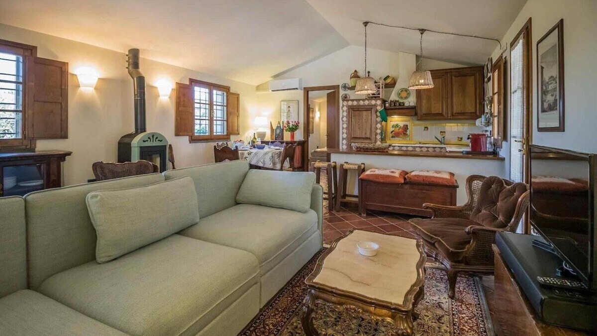 Pescia Villa | La Veduta, small villa with private pool, A/C, WiFi