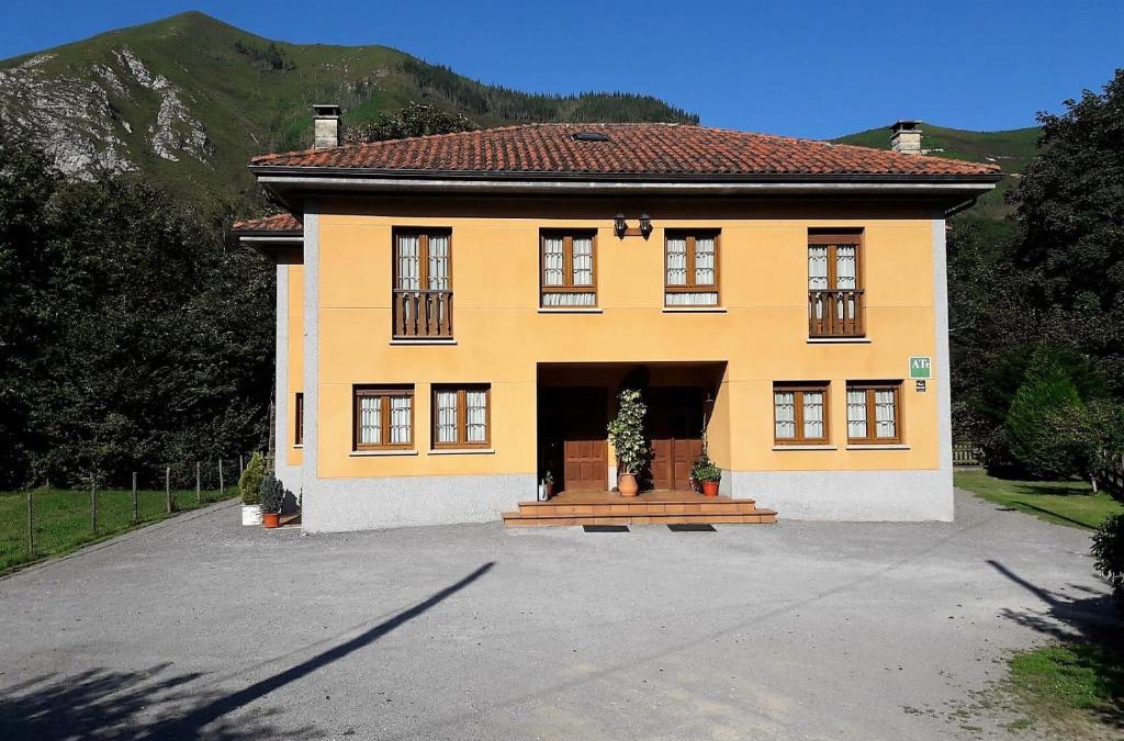 Cano House | La Vega del Sella