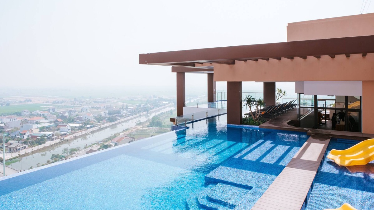 Huong Thuy Hotel | La Vela Hue Hotel