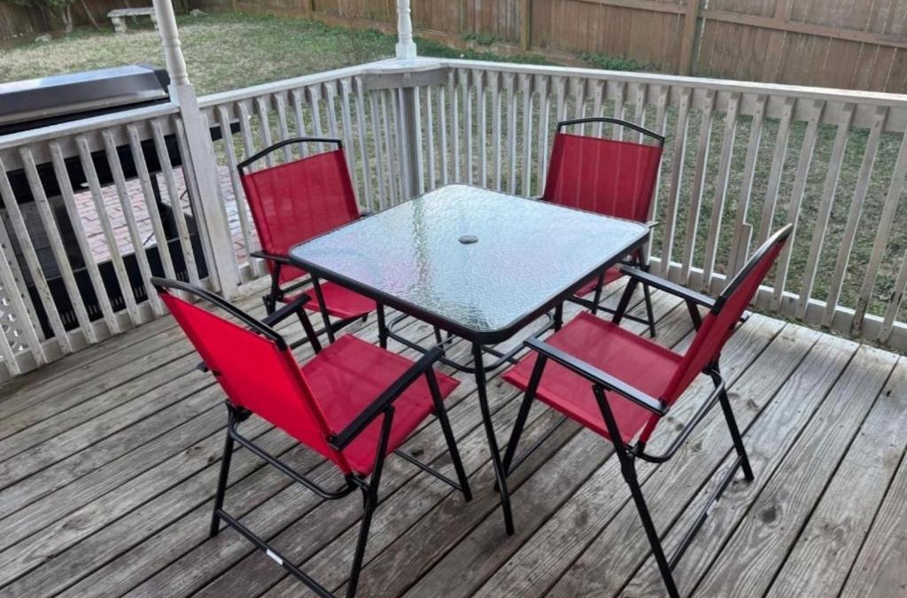 La Vergne House | La Vergne hottub hospital mancave 75in Tv