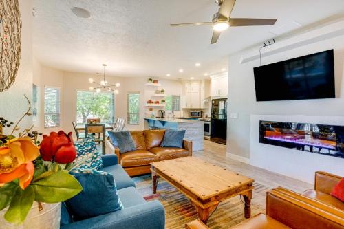 La Verkin House | La Verkin Family Retreat Near Zion National Park!