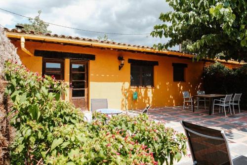 Tordera House | La Viña. Casa rural en el campo