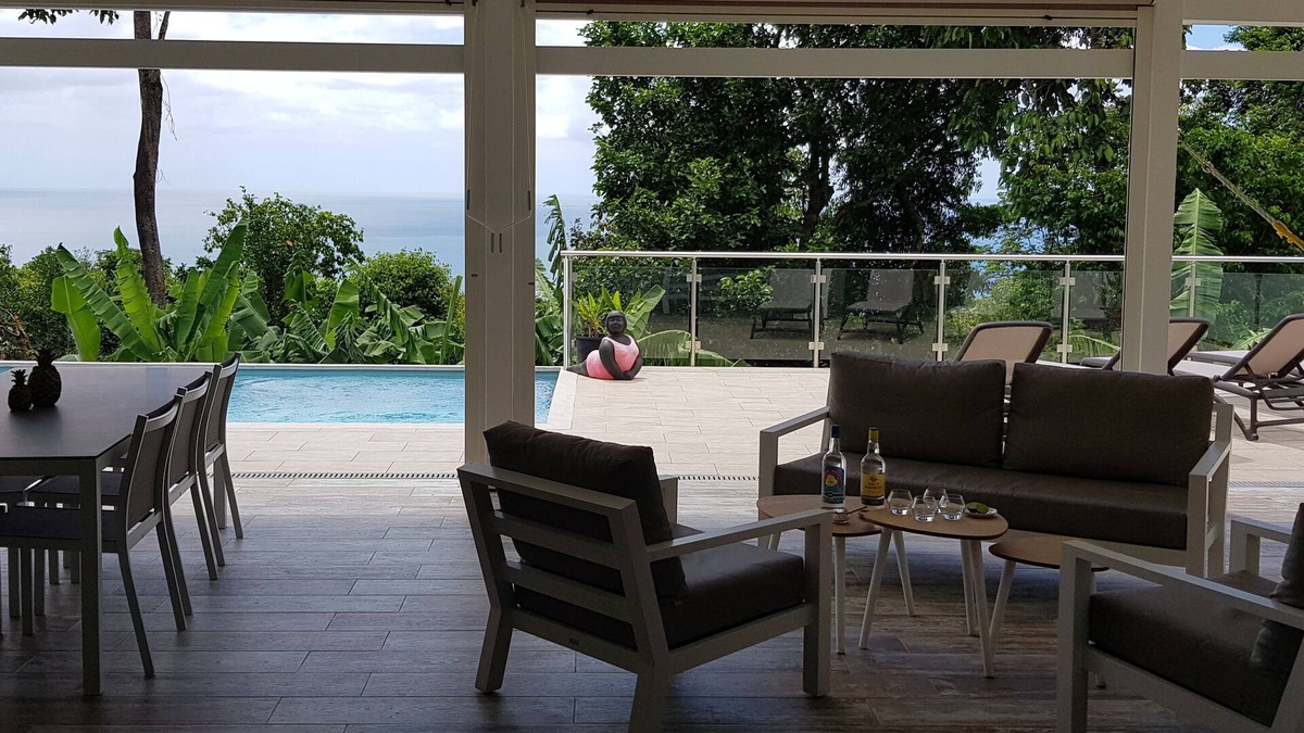 Bouillante Villa | "La Vi la Bèl" Life is beautiful !