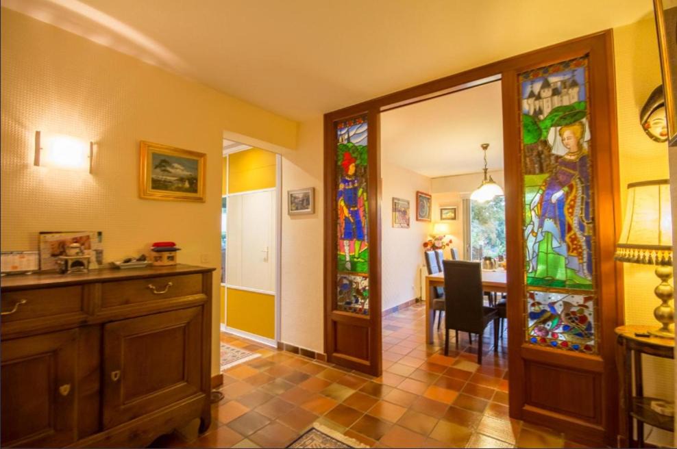 Queven House | La Vie Au Roze