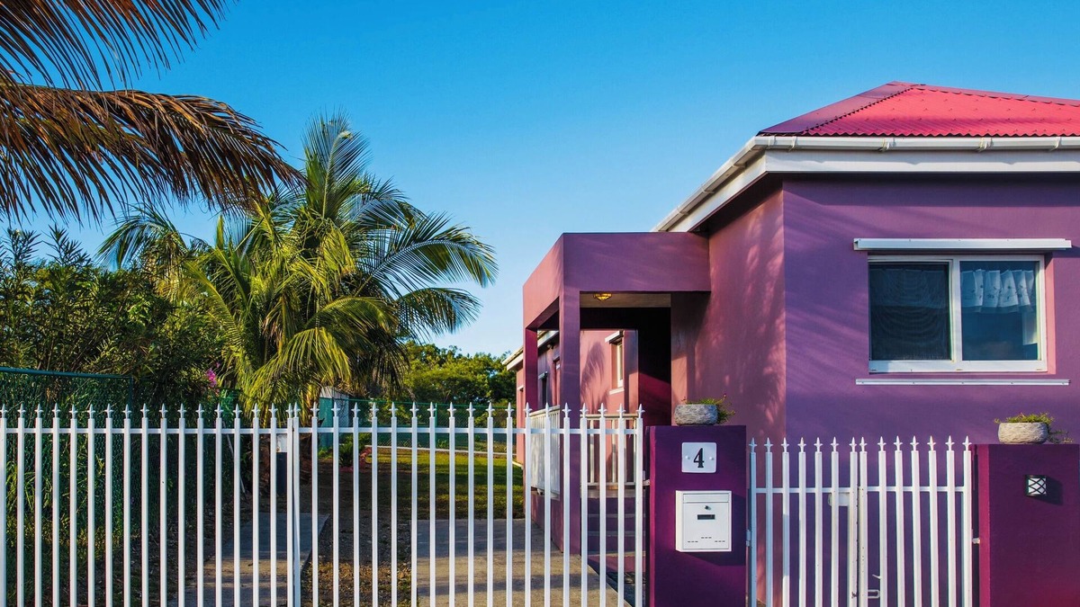 Oranjestad House | La Vie est Belle