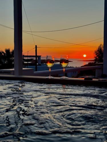Glisidia House | La vie est belle luxury apartment BBQ jacuzzi&view