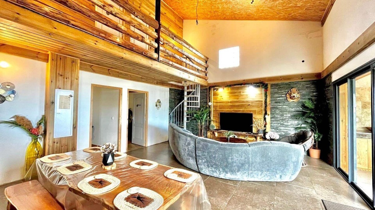 La Plaine des Cafres Villa | La Vie la Bien-Être, 12 Pers Villa - Pool & View