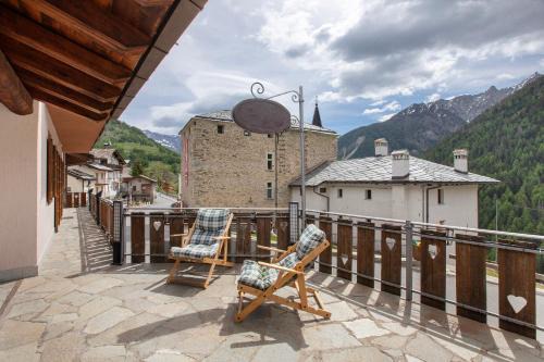 Saint-Leonard House | La Vieille Cloche