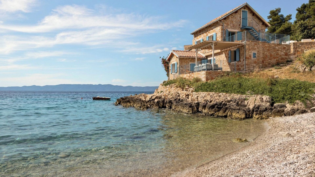 Gdinj Villa | La Villa Bleue | Secluded Beach House on Hvar Island