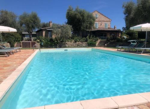 Fermo House | La Villa degli Ulivi
