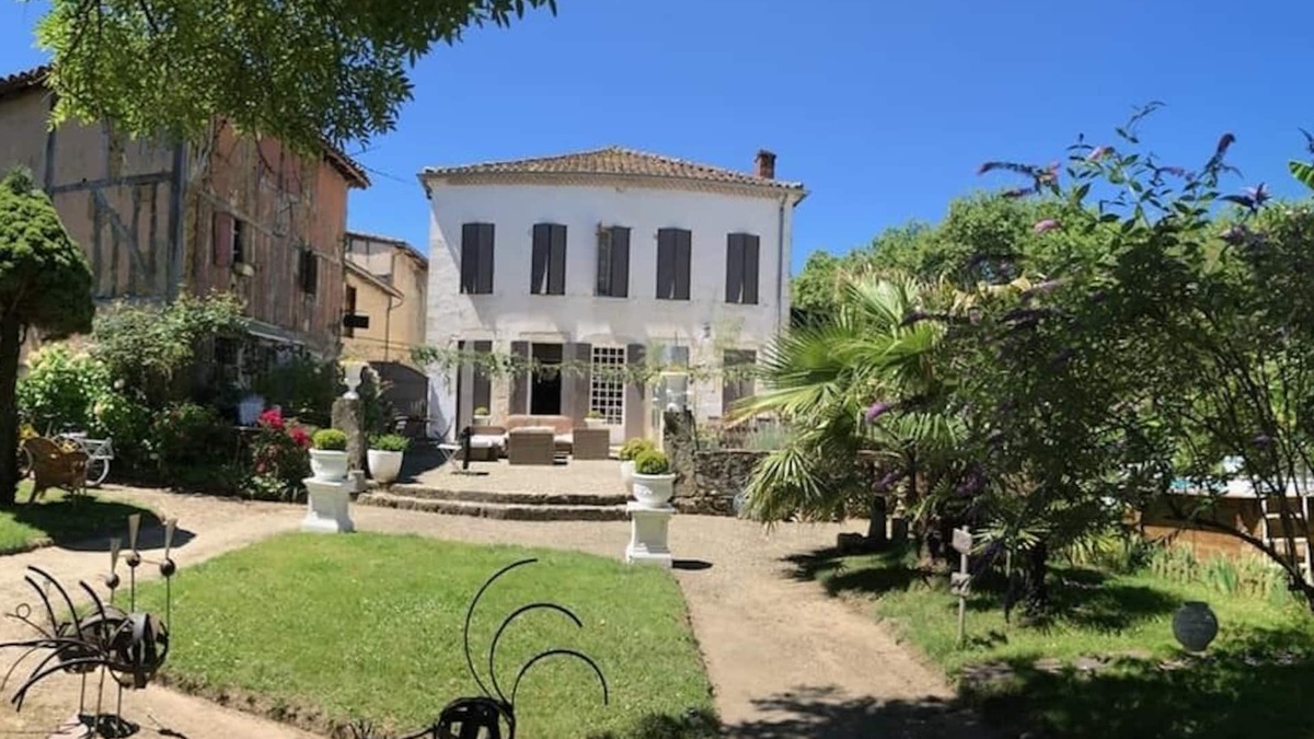 Labastide-dArmagnac Bed & Breakfast | La Villa des Remparts