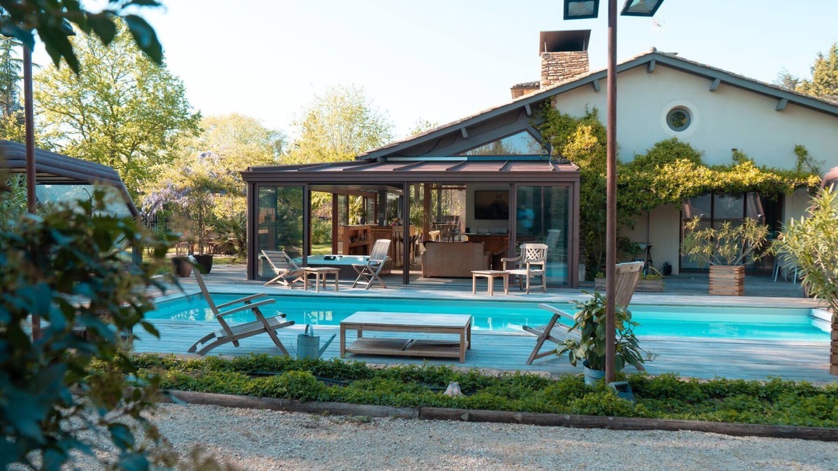 Dommartin Villa | La Villa des Gones