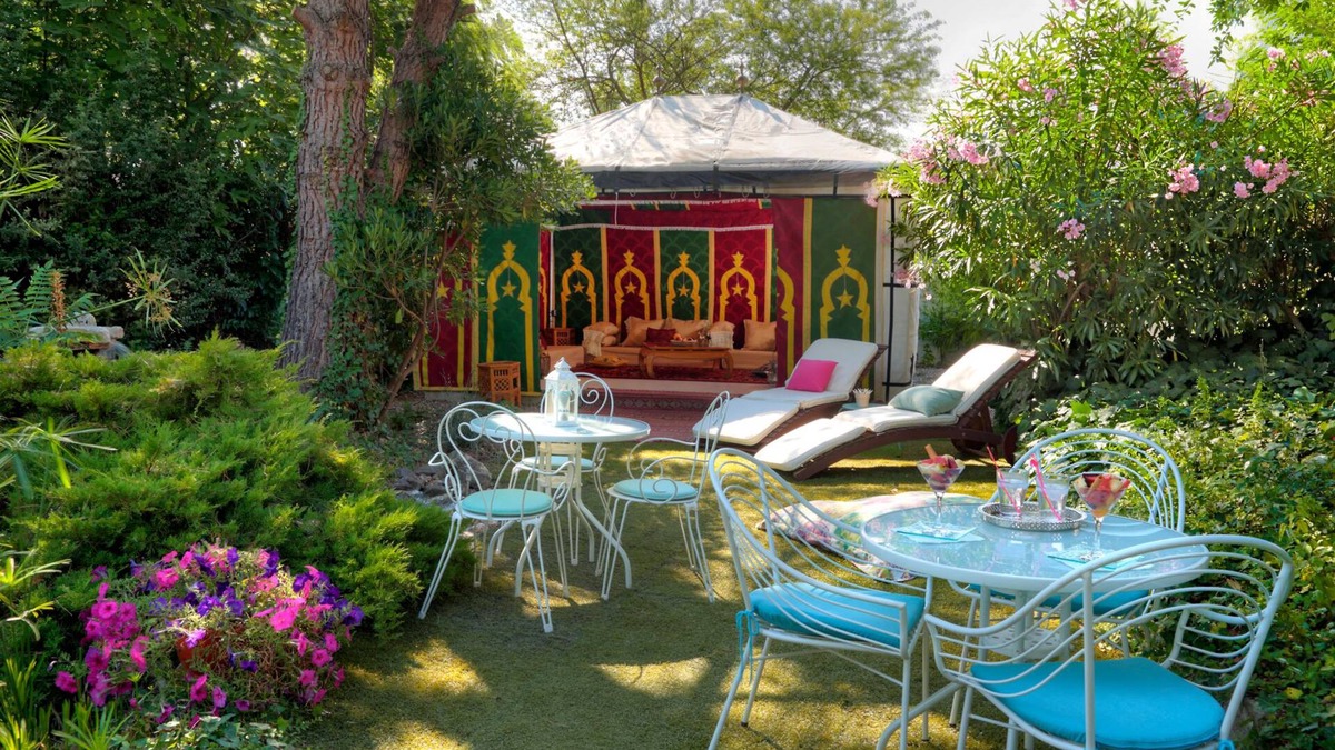 Lattes Bed & Breakfast | La Villa Des Sens