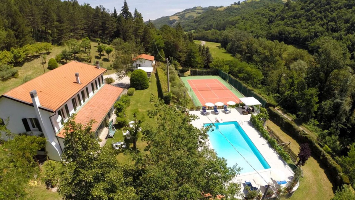 Modigliana Villa | La Villa Dina 12, Emma Villas