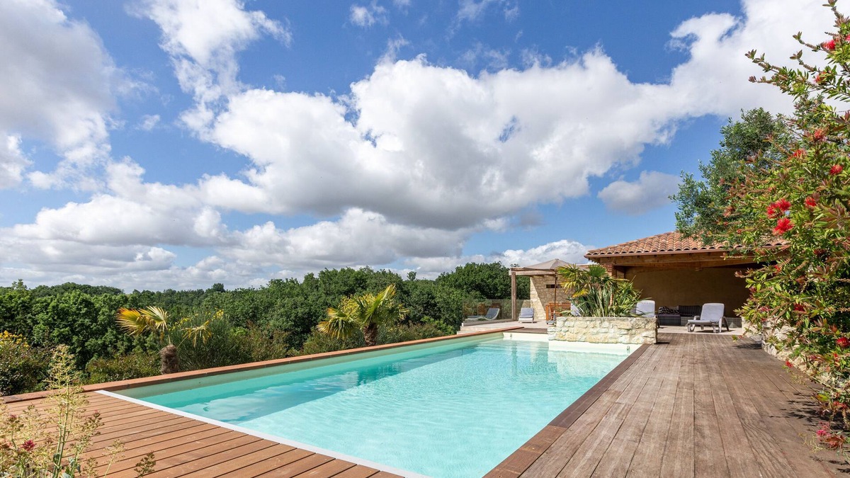 Castin House | La Villa du Moulin - Three Bedroom House, Sleeps 6