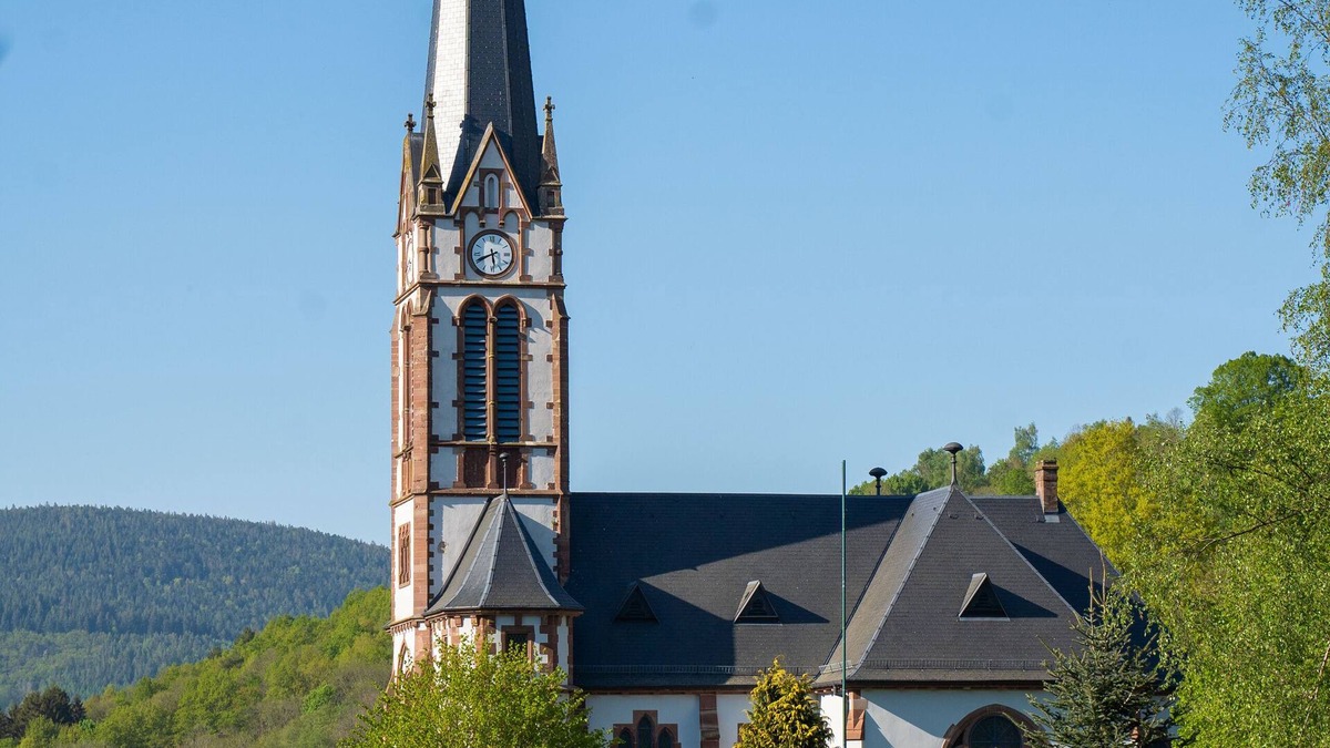 Sondernach Villa | La Villa du Petit Ballon on 160 m², 2 bathrooms, sauna, spa, terrace, skiing 10 min away