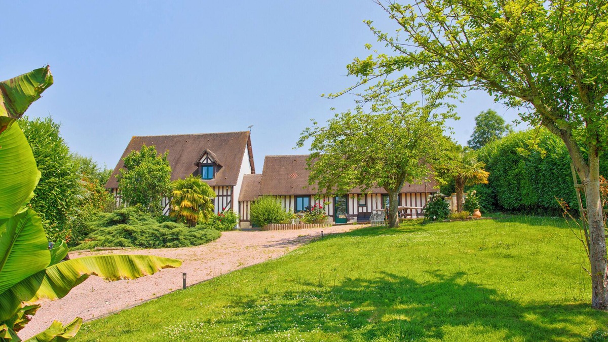 Saint-Gatien-des-Bois House | La Villa Charlie - 7 Bedrooms - Saint-Gatien-Des-Bois