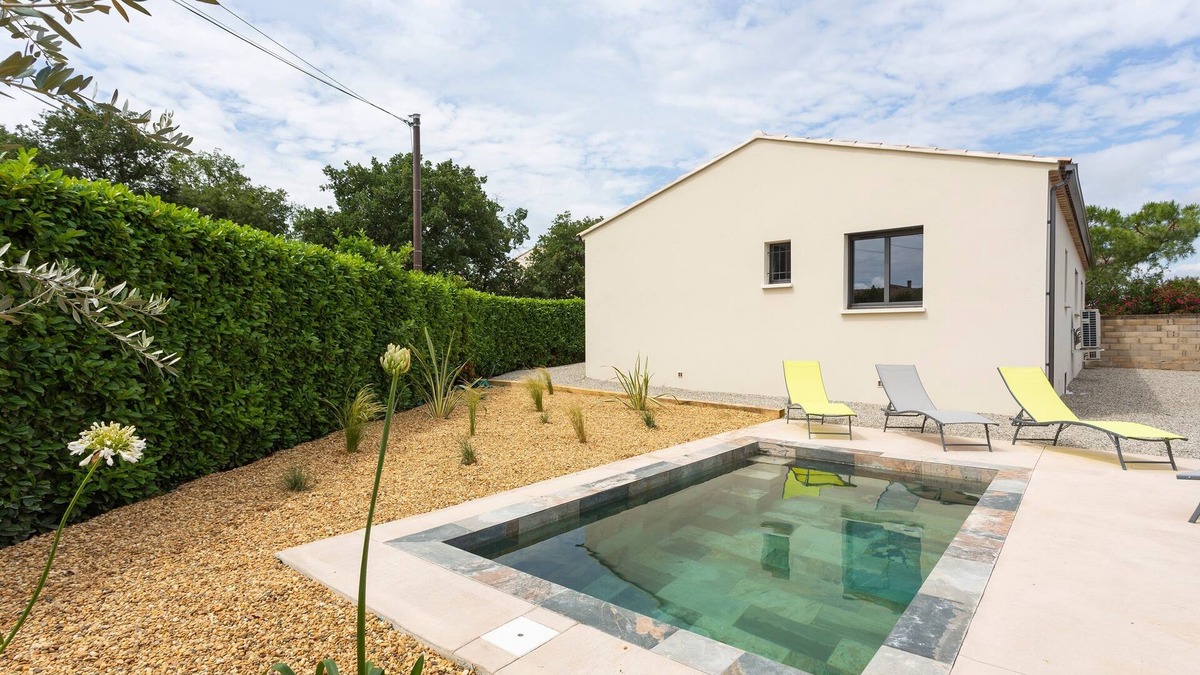Saint-Victor-la-Coste House | La Villa d'Angèle - Villa climatisée avec piscine