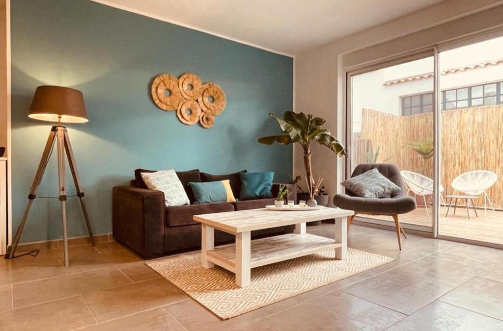 Saintes-Maries-de-la-Mer Apartment | La Villa Vaihéré en Camargue, l'Hibiscus et le Magnolia