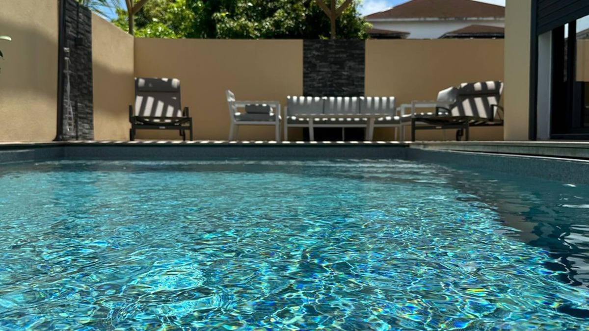 Destrellan Villa | La Villa Jasmin Heated pool Jacuzzi