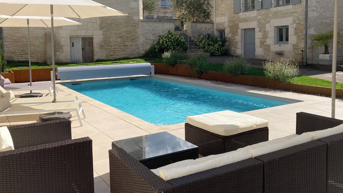 Les Riceys Villa | La Villa Lombardi – 5-Star Stay in Champagne with Spa & Pool