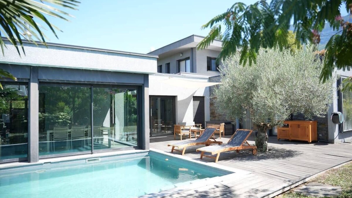 Drumettaz-Clarafond House | La Villa Misury - Piscine - 4 chambres