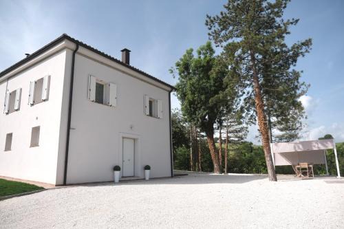 Fabriano Apartment | La Villa Suite 2
