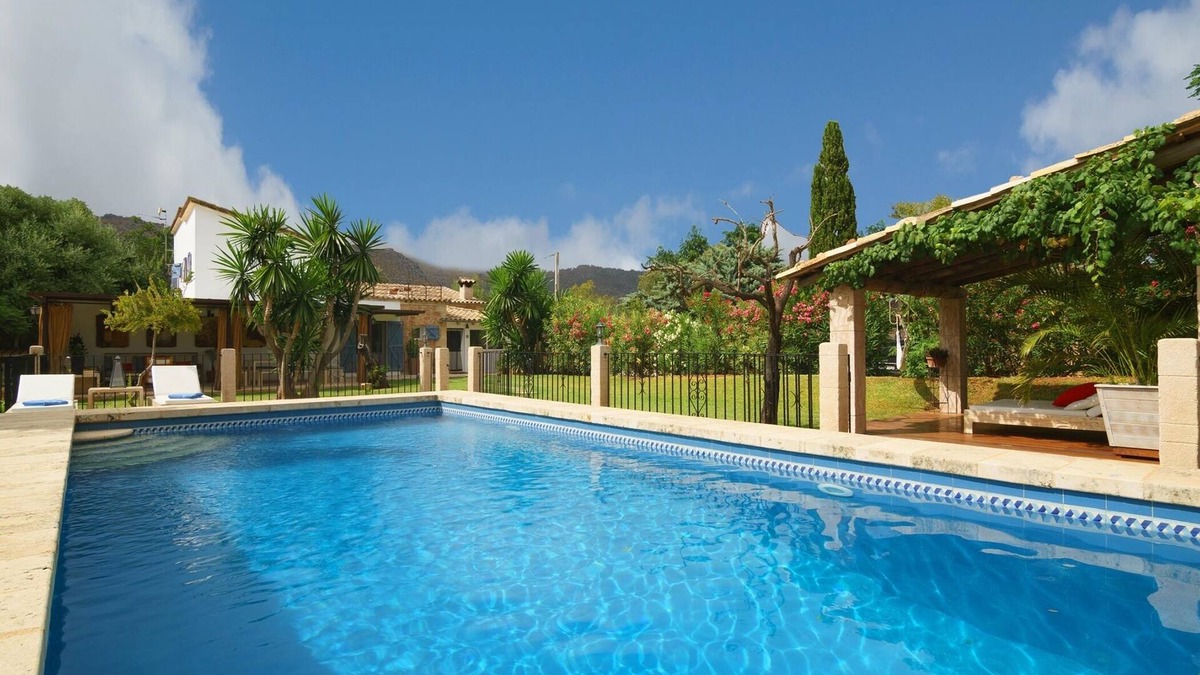 Pollensa Villa | La Vinyeta - Cosy 4 bedroom country house with heated pool