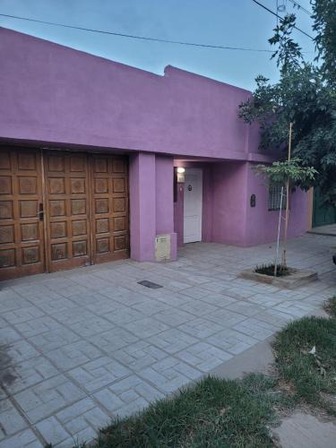 San Pedro House | "La Violeta" casa con jardín y cochera, San Pedro