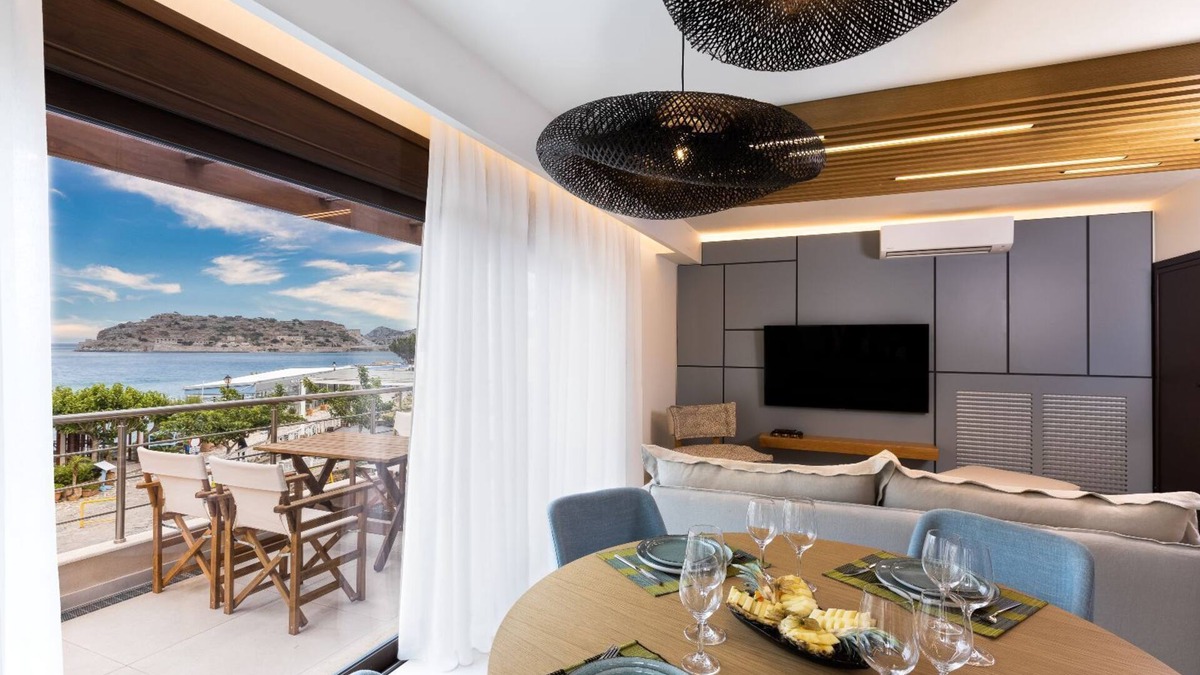 Plaka Apartment | La Vista Azul Sea View Apartment