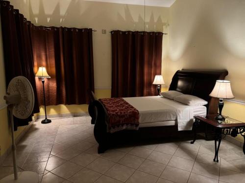 Corozal House | La Zambrana
