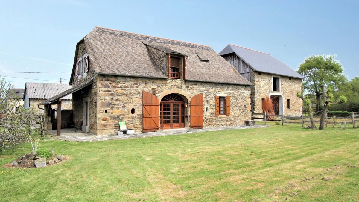 Asson House | LABES - ASSON - Gîte