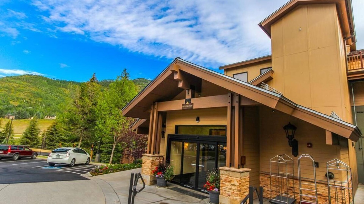 Highland Meadows Condo | Labor Day weekend and entire week for 6 guests at Vail's BEST condo