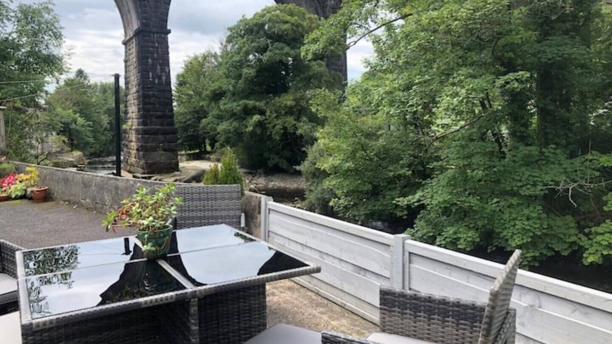 Ingleton Cottage | Laburnum Cottage Yorkshire Dales National Park 3 Peaks & Lake District