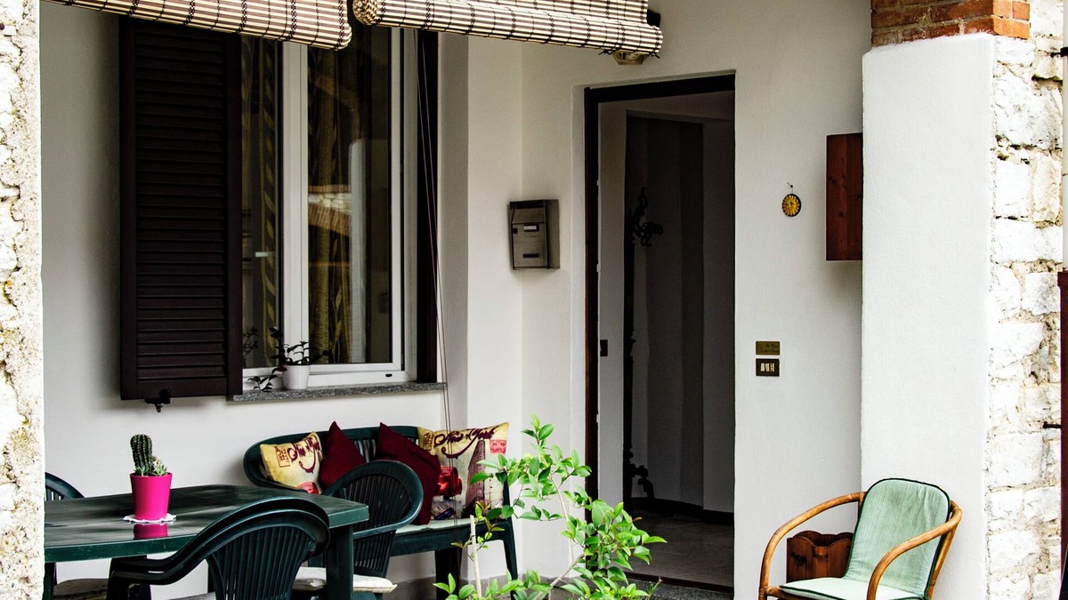 Varano Borghi Apartment | LaCasaDeiNonni - Lakes&Relax