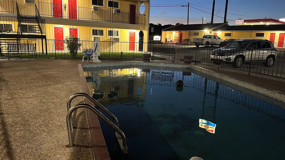 Johnson City Hotel | Ladybird Inn