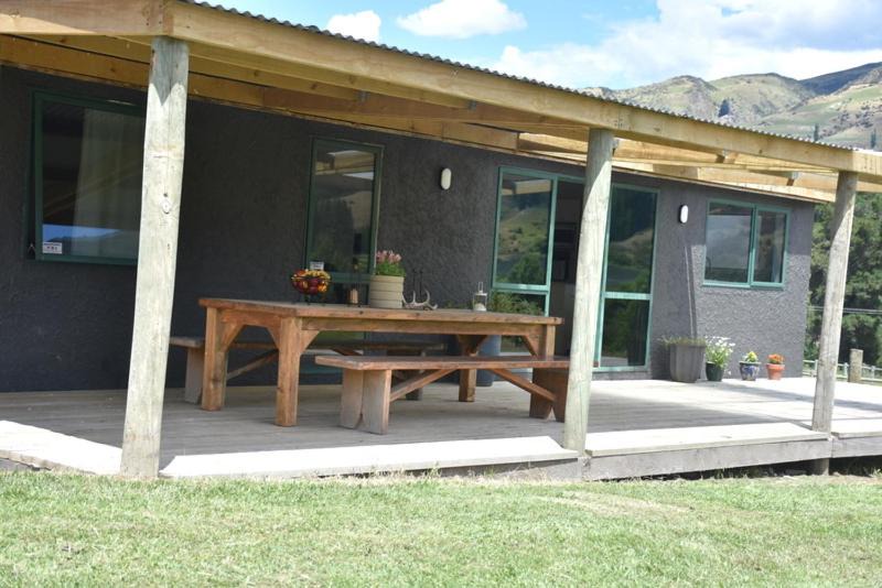 Roxburgh House | Ladysmith Cottage