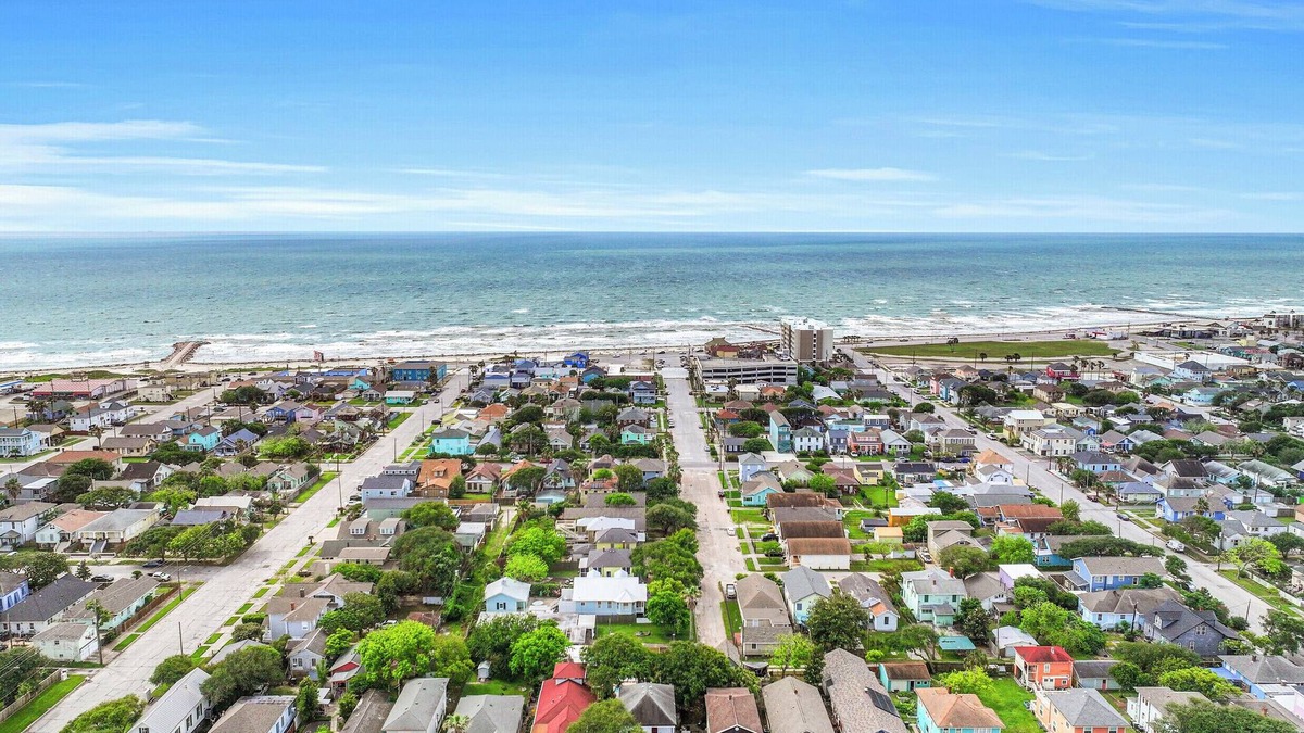 Galveston House | Lafitte Lookout