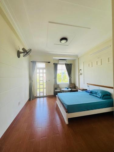 Tan Thuan Dong House | Lagalae Your Homes