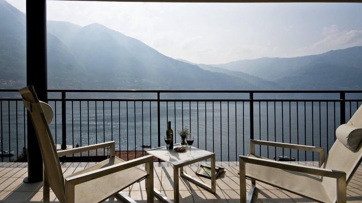 Laglio Apartment | Laglio Penthouse Apartment with lake view and Pool by Italian Apartments.