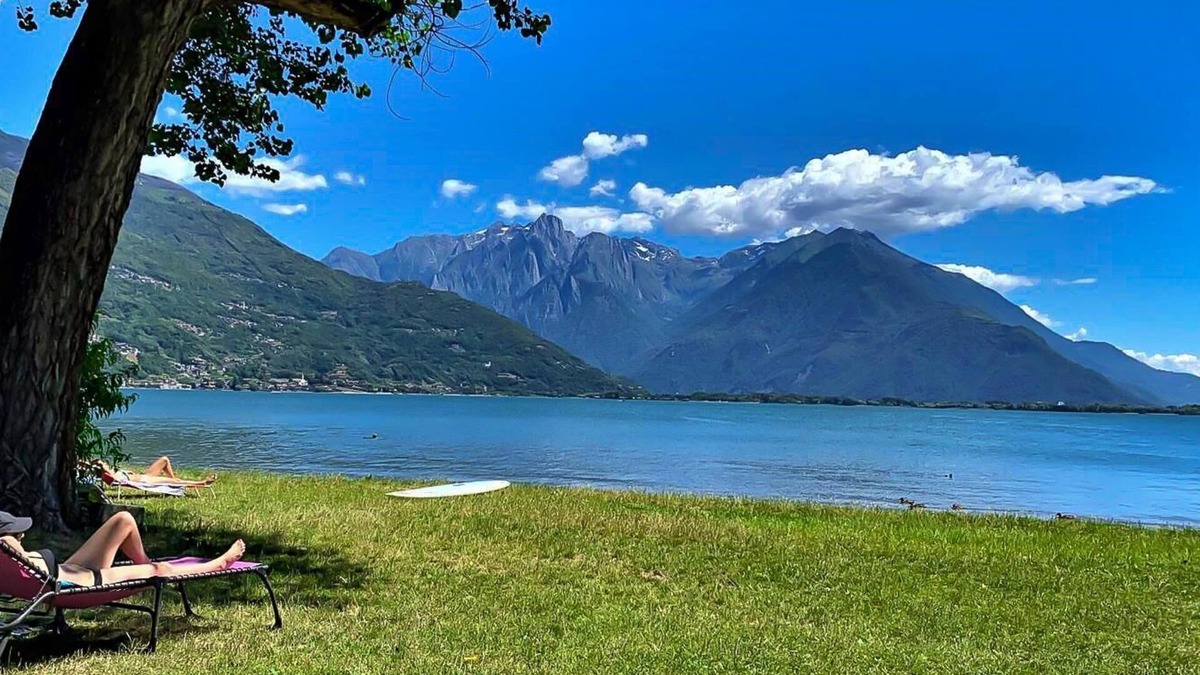 Domaso Apartment | Lago Lodge Claudia Beach Holiday Home