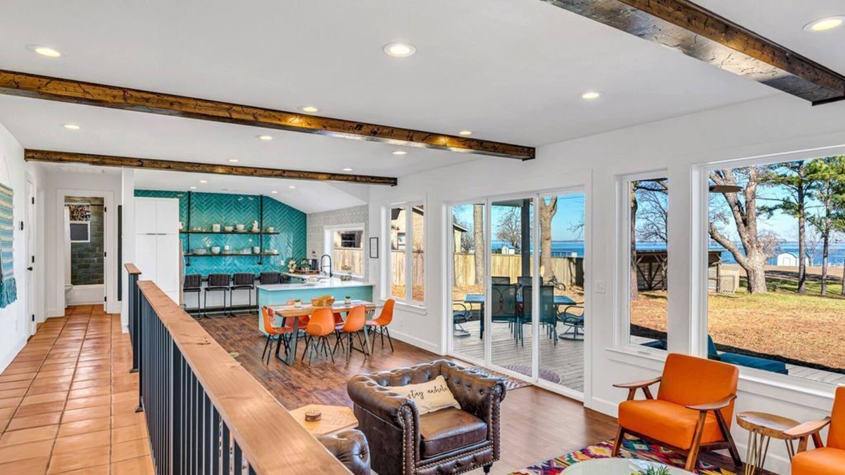 Wills Point House | Lago Vista- Waterfront | Kayaks | Views!