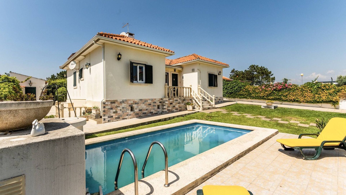 Lagoa de Albufeira Villa | Lagoa Beach & Pool Villa (C120)