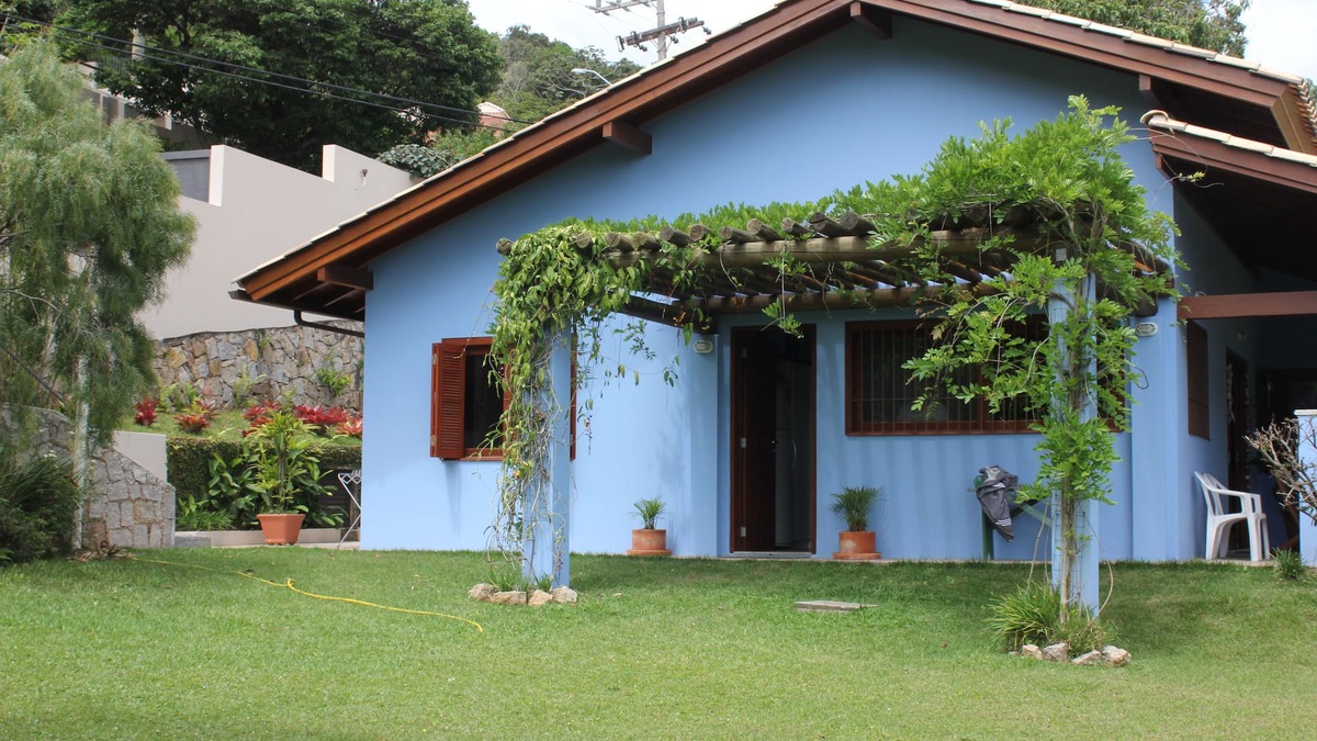 Florianopolis House | Lagoinha - cozy house - 03 bedrooms and 2 bathrooms; 300 meters from the beach