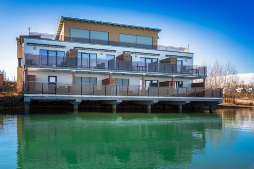 Grossposna Apartment | LAGOVIDA Kapitänskajüte d am Störmthaler See